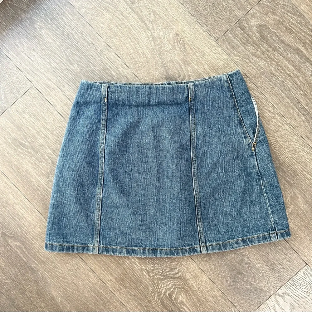 Aritzia Wilfred Free Ahrens Denim Mini Skirt Medium Wash Blue Size 6 - Picture 8 of 8